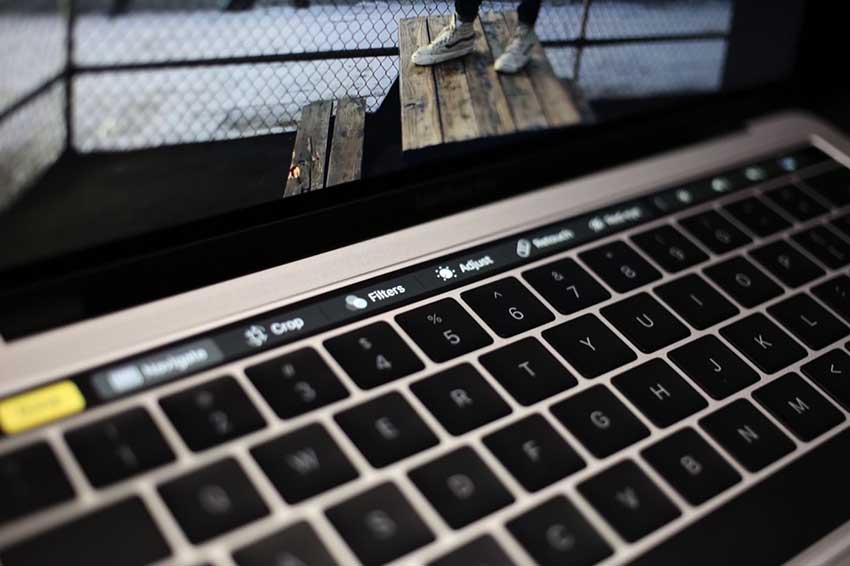 Công nghệ Touch Bar vượt trội 