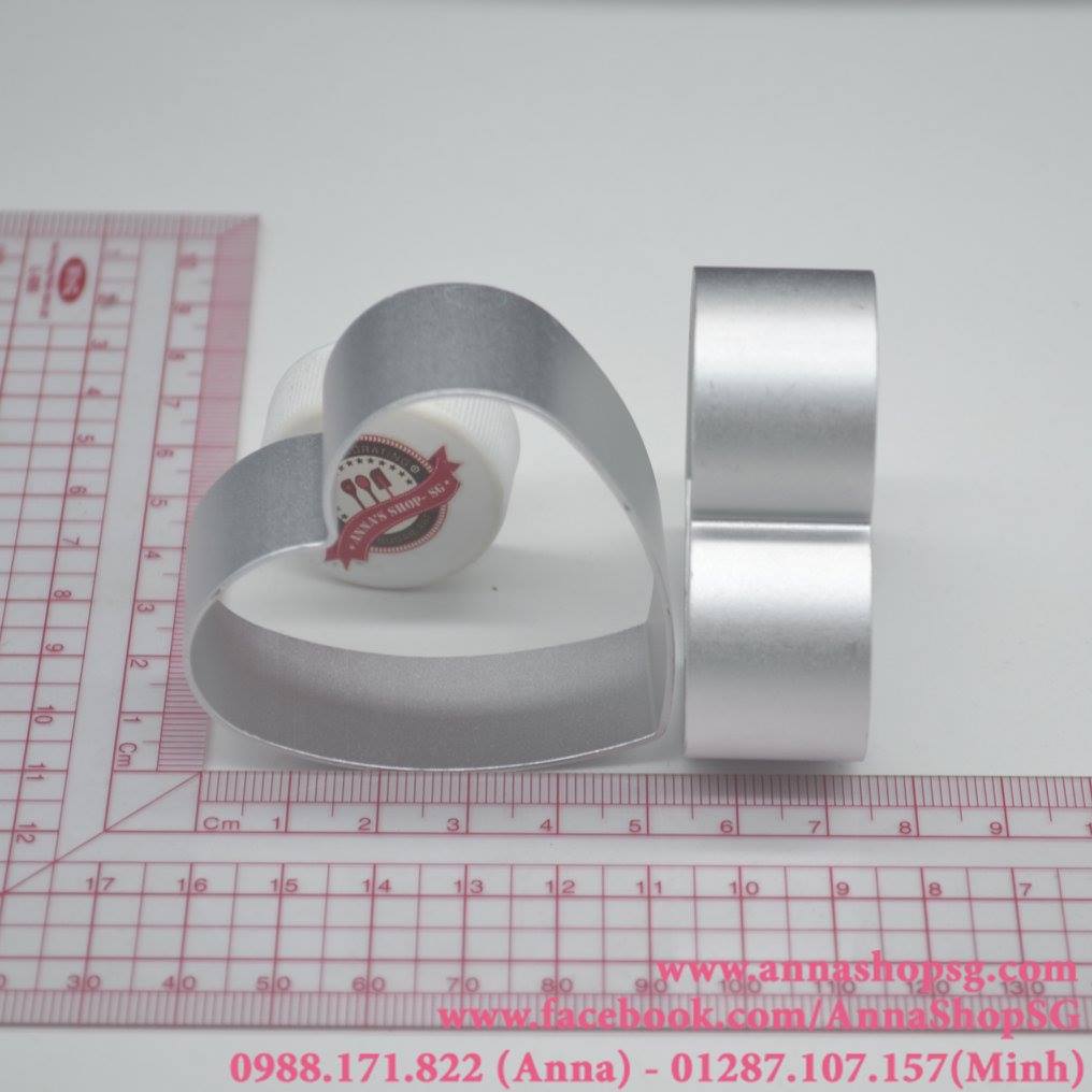 KHUÔN BÁNH DỨA HÌNH TIM (10c)