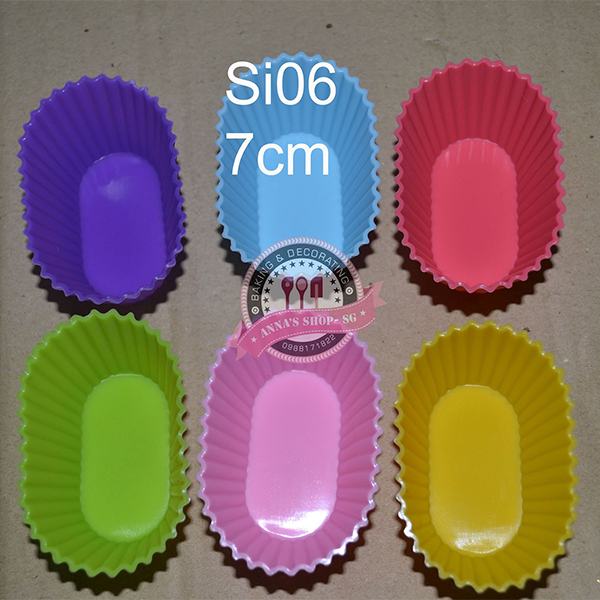 10 CUP SILICON OVAL 7CM Si06