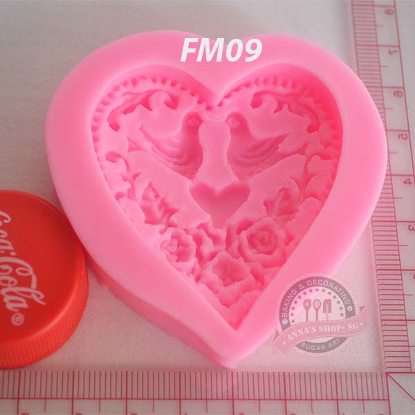 KHUÔN FONDANT TIM BỒ CÂU FM09