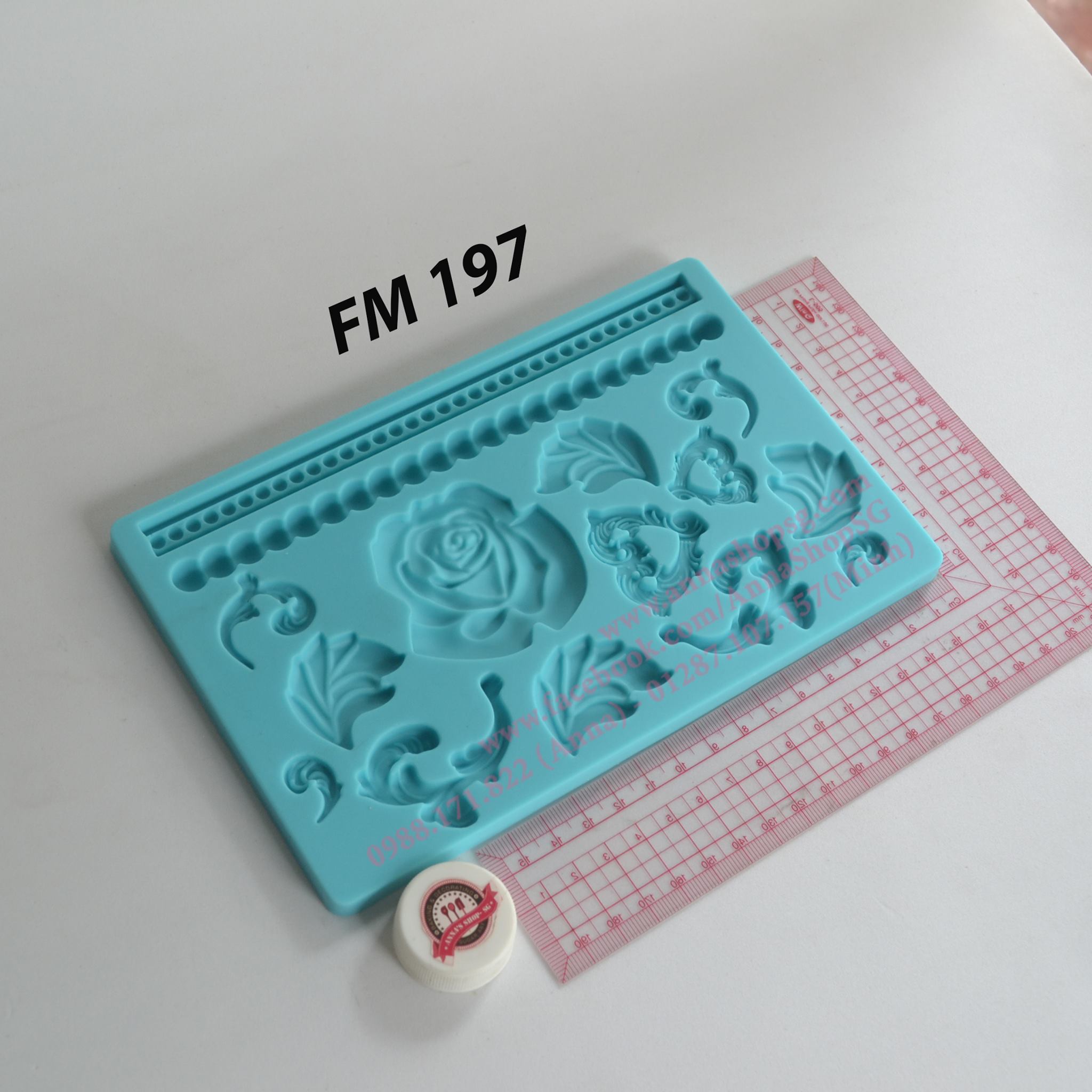 KHUÔN FONDANT VIỀN MẪU WILTON FM197