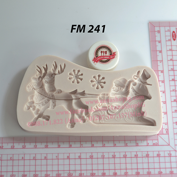 KHUÔN FONDANT ÔNG GIÀ NOEL CƯỠI TUẦN LỘC  FM241
