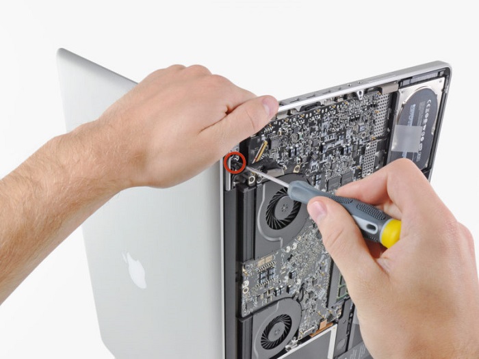 Sửa Macbook không sạc pin chất lượng nhất TP.HCM