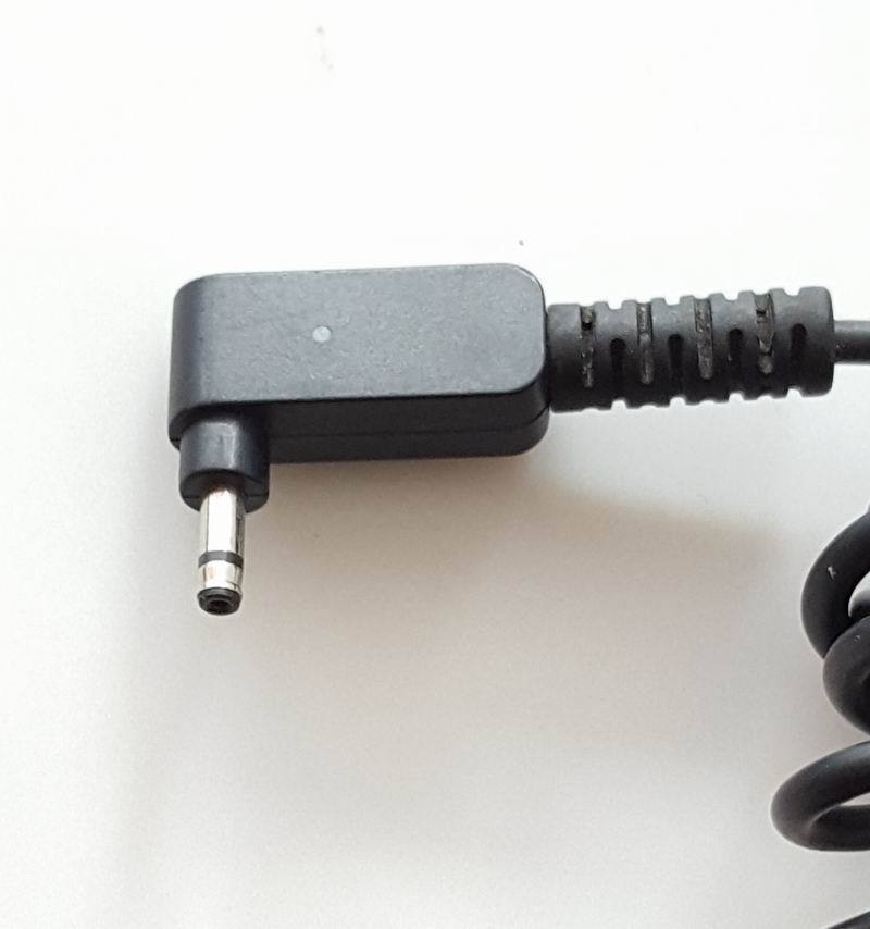 Adapter Asus 19V - 2.37A 1.1mm
