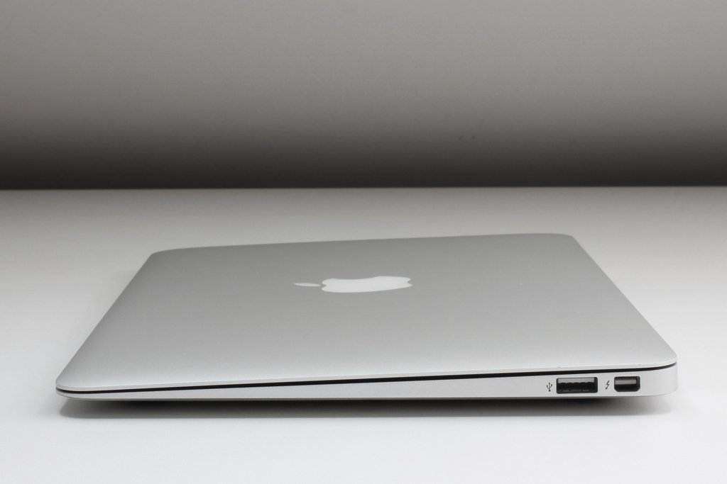 Màn hình Macbook Air A1465 Mid 2013 11.6 inch – 1.6tr-1