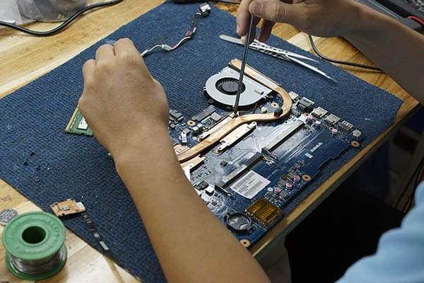 sửa chữa laptop mất nguồn tại Hoangtuan.com.vn