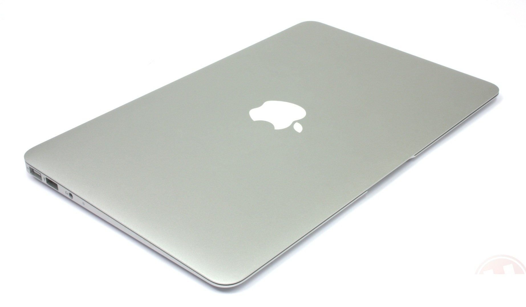 Thay màn hình macbook Air A1370 2011 11.6 inch – 1.5tr-4
