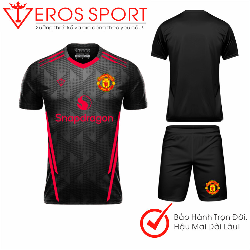QUẦN ÁO BÓNG ĐÁ MANCHESTER UNITED ĐEN - W8