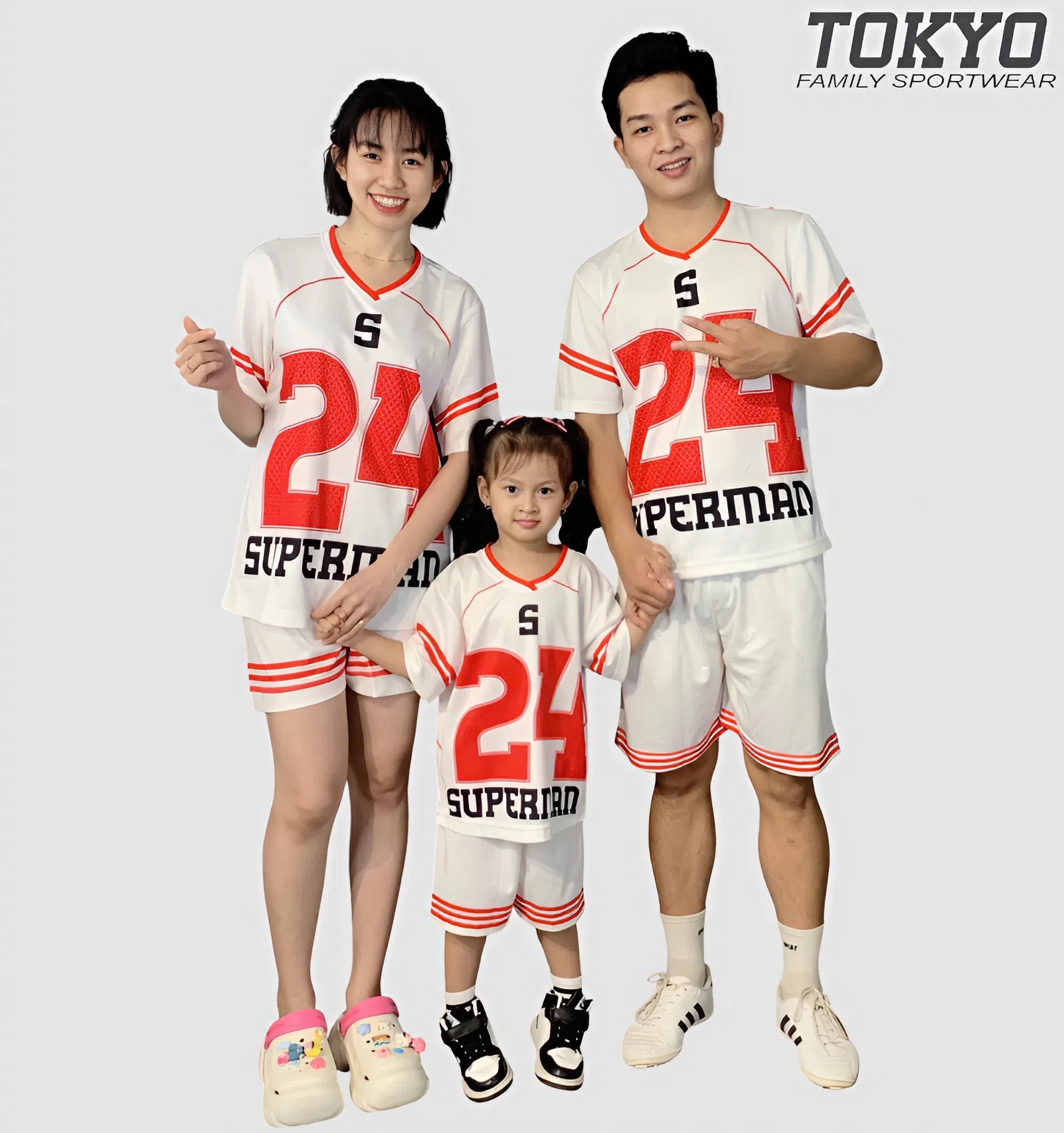 BỘ ĐỒ THỂ THAO GIA ĐÌNH-GĐ12 SUPERMAN TRẮNG