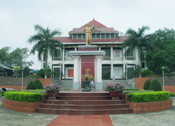 Giá vé tham quan Bảo tàng quân khu I - Thái Nguyên