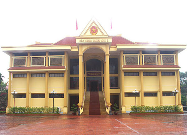 Giá vé tham quan bảo tàng quân khu 3