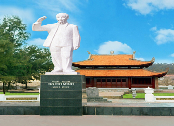 Nhà lưu niệm Bác Hồ - Khu di tích lịch sử Hồ Chí Minh trên đảo Cô Tô 