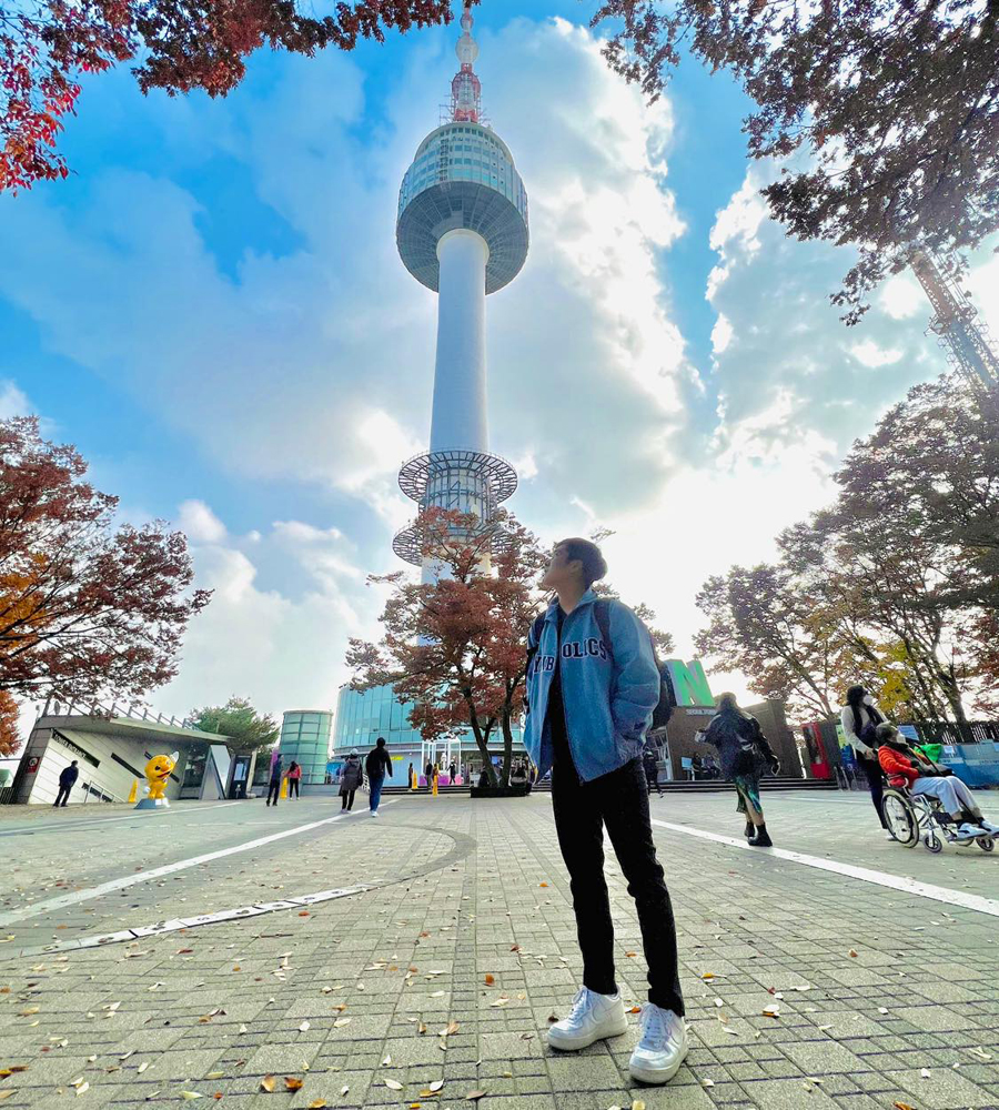 Ngắm toàn cảnh Seoul từ tháp Namsan