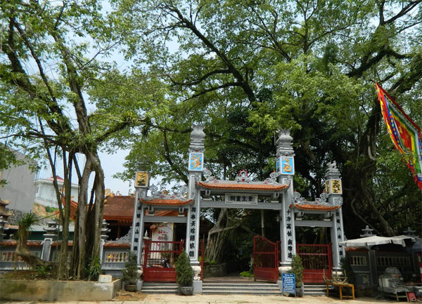 Đền Dùm Tuyên Quang: Khám phá vẻ đẹp tâm linh và văn hóa đặc sắc