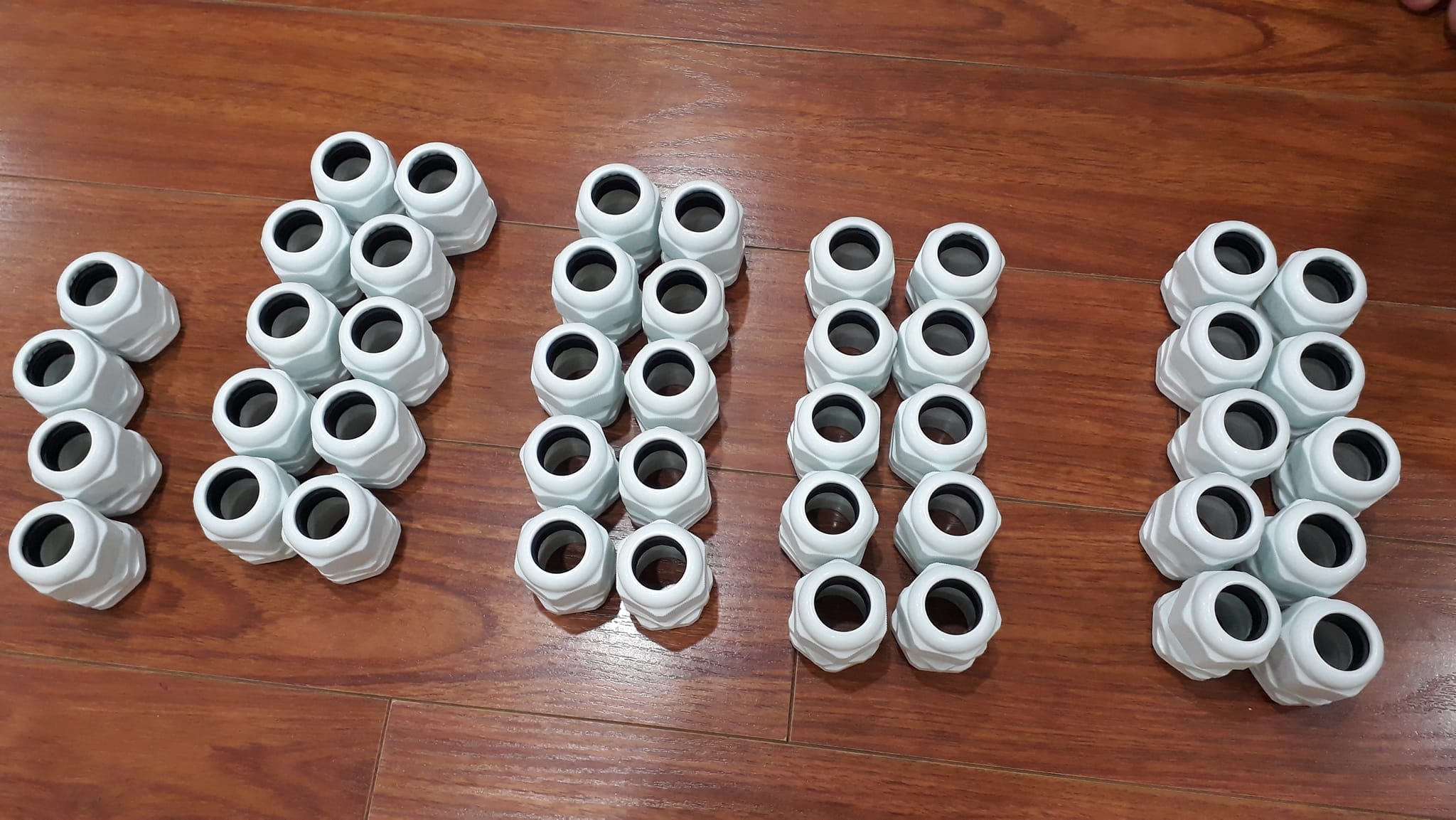 Cút siết cáp, ốc siết cáp, cút xiết cáp, ốc xiết cáp nhựa PG07 PG09 PG11 PG13.5 PG16 PG19 PG21 PG25
