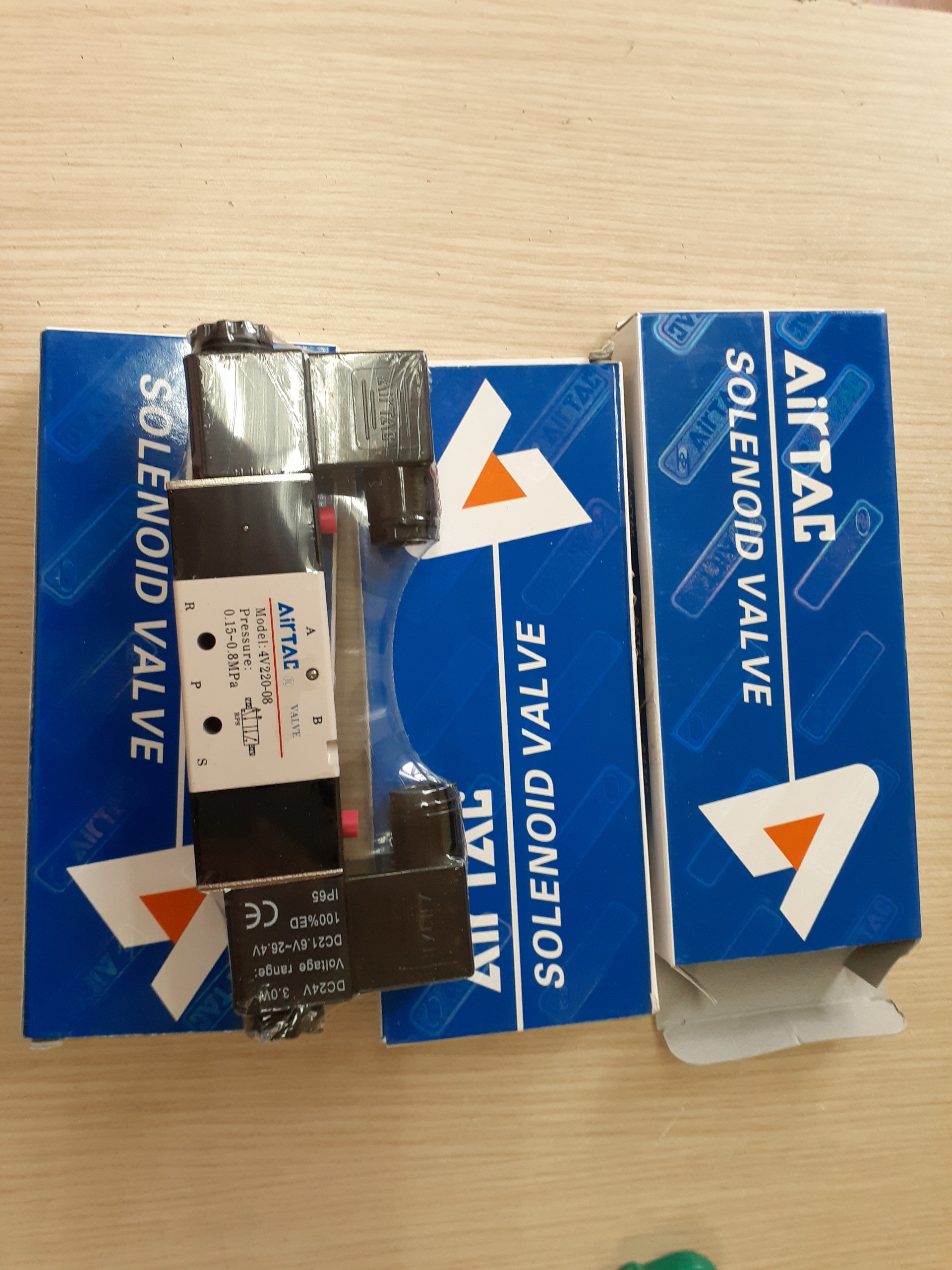 Van điện từ 4V210-08-24VDC 1 coil AIRTAC
