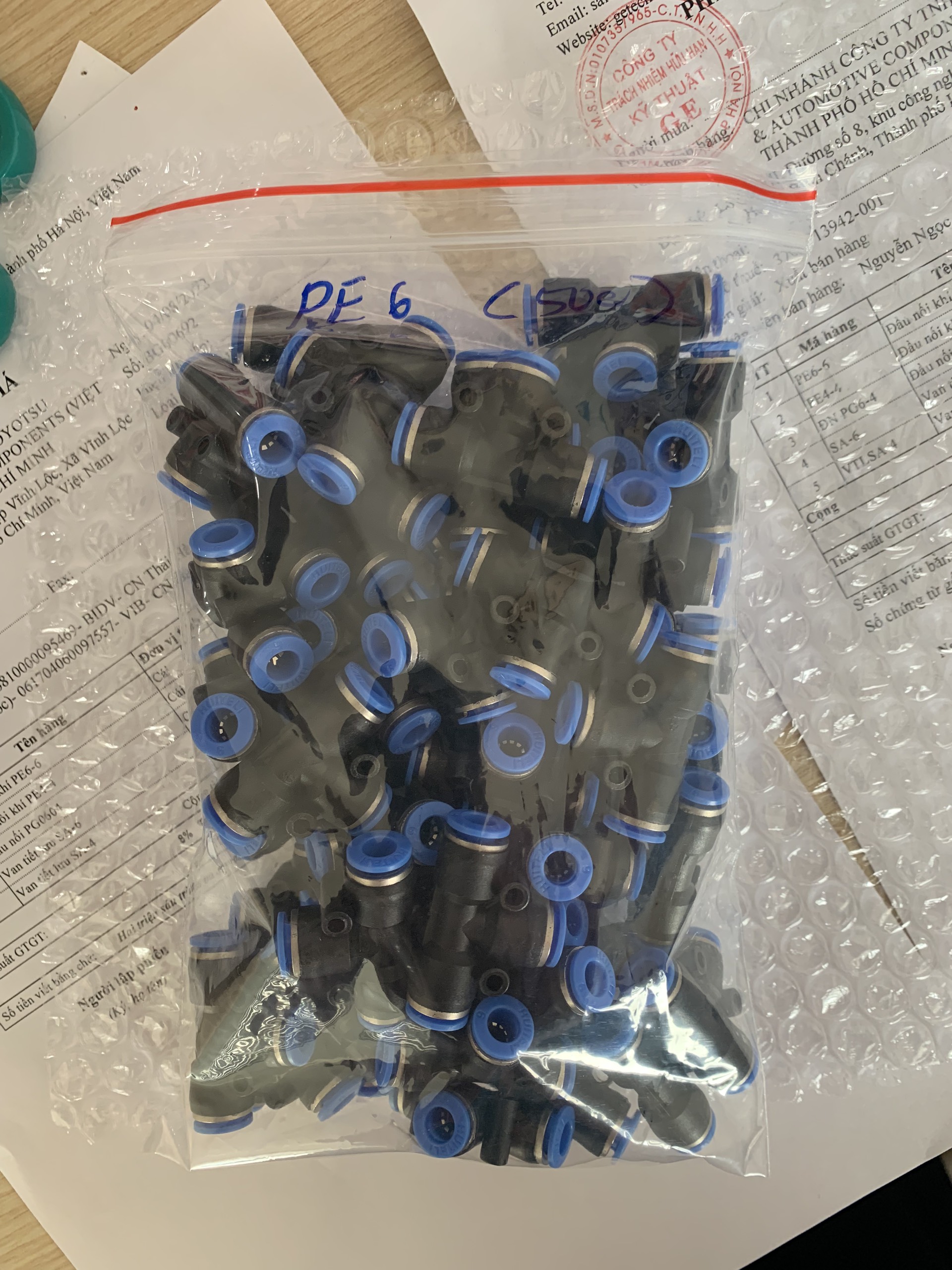 Đầu nối nhanh PE chữ T, đầu nối khí PE chữ T PE-4 PE-6 PE-8 PE-10 PE-12 PE-14 PE-16