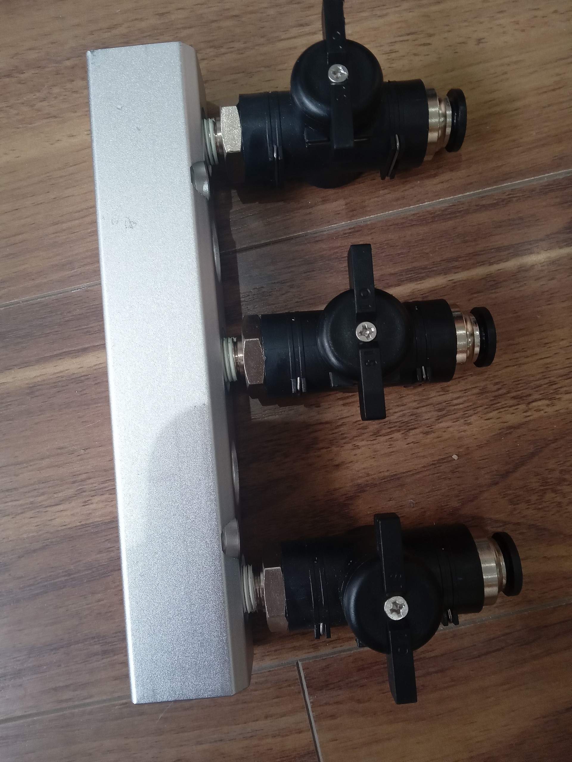 Van tay BC, van khóa khí BC, van khóa khí nén BC, van khóa khí có ren BC4/6/8/10/12-M5/1/8/1/4/3/8/1/2