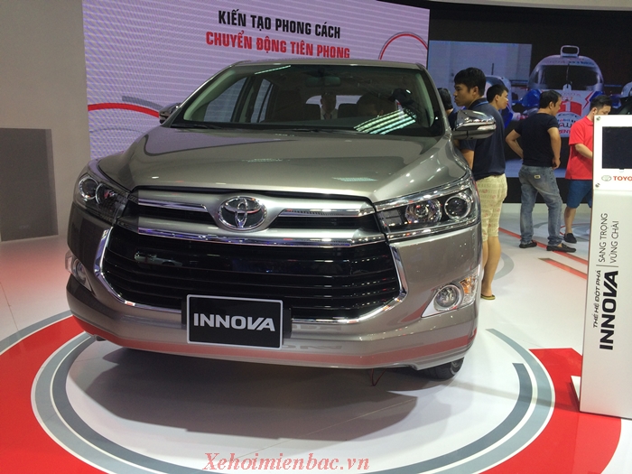 Xe Toyota Inova V phiên bản cao cấp nhất của Innova