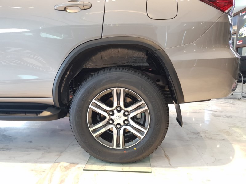 Fortuner G 4x2