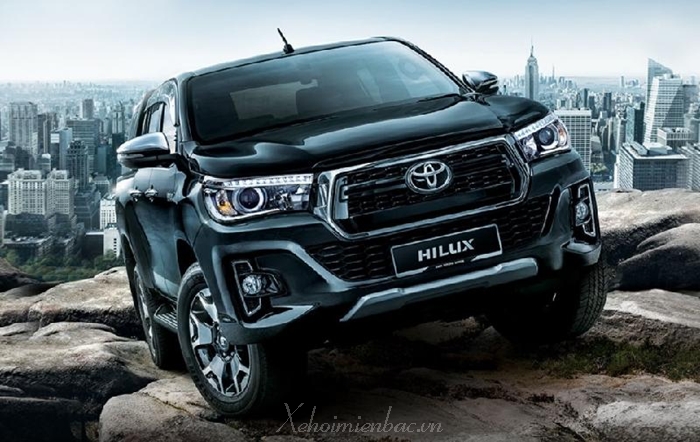 Xe bán tải Toyota Hilux 2019 sẽ trình làng trong tháng 8 tới đây.