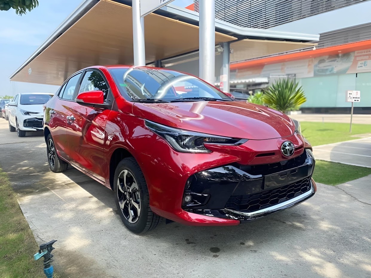 gia-xe-toyota-vios-2023-vk-do