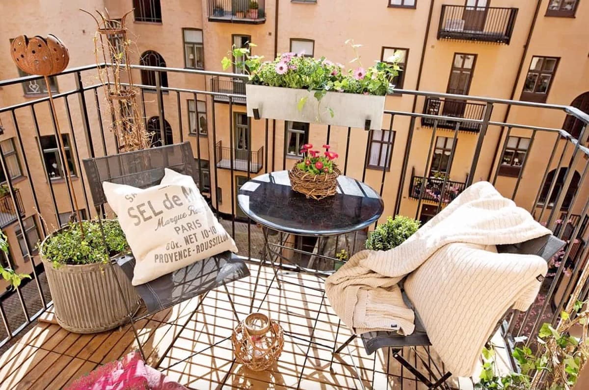 Khám phá 5 ý tưởng trang trí ban công cực “chill” và dễ thực hiện