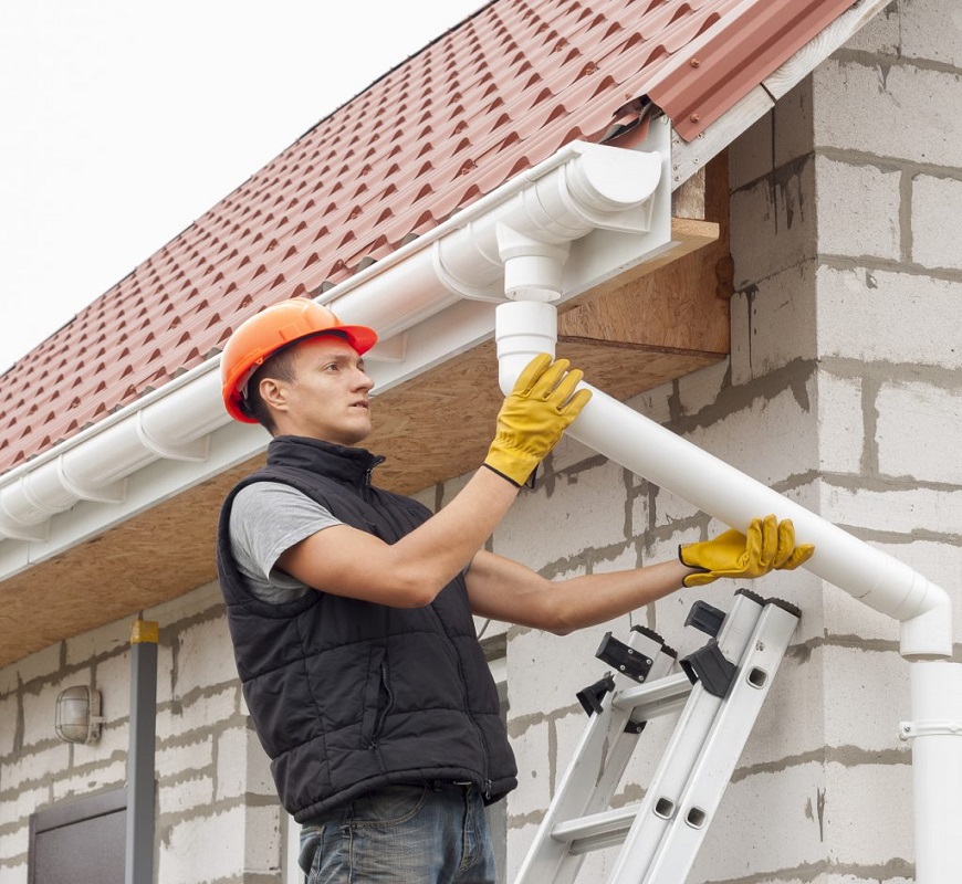 Chọn loại máng xối có kích thước phù hợp với diện tích mái nhà để tránh tình trạng tràn nước