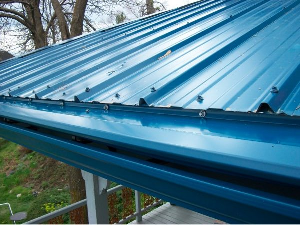 Máng xối tôn cho công trình
