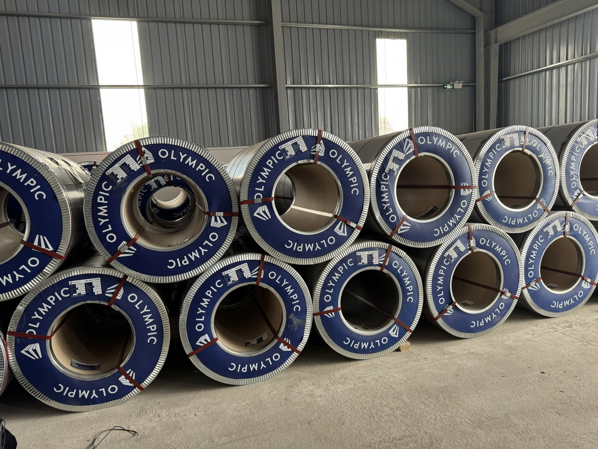 Mua tôn cách nhiệt sóng ngói Olympic chính hãng tại các hệ thống đại lý phân phối ủy quyền