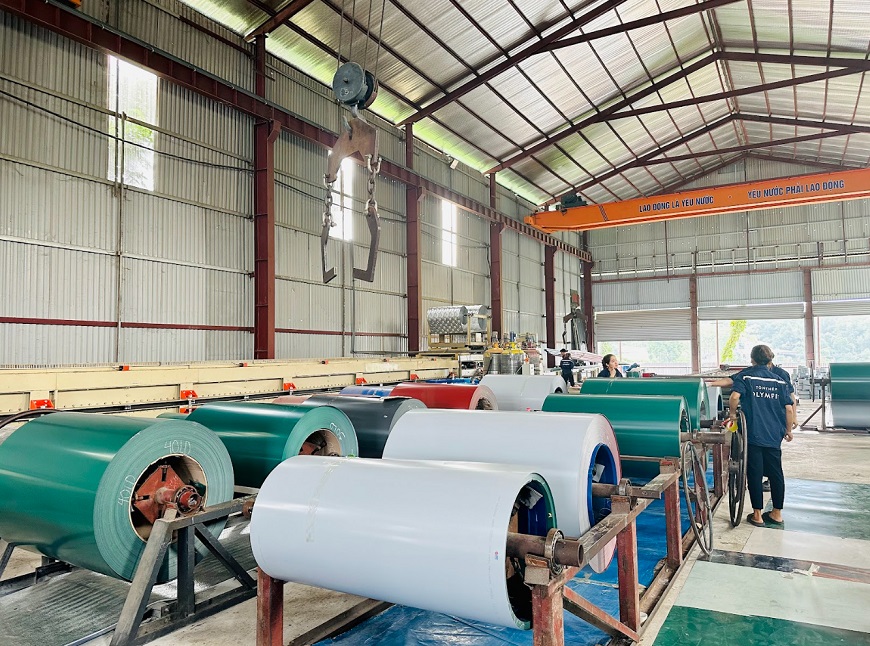 Bảo quản tôn mạ màu giúp kéo dài tuổi thọ cho tôn và giữ gìn lớp mạ màu bên ngoài luôn sáng đẹp
