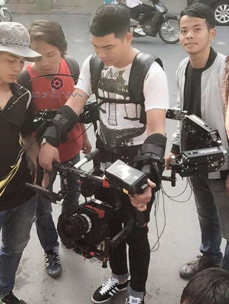 Áo giáp kèm tay trợ lực vest arm Steadicam Stabilizer Ronin/Ronin M hãng Wieldy HD-8900