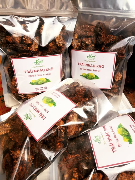 Quả nhàu khô (Dried noni fruits)
