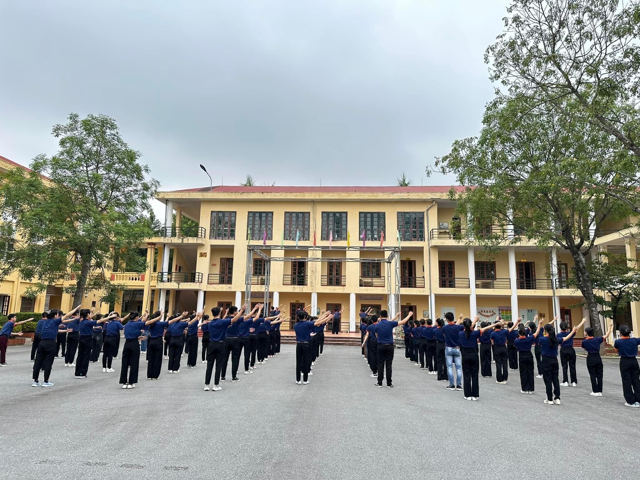 Đón chào ngày mới đầy hứng khởi và tràn đầy năng lượng cùng các bạn học viên trung tâm NHÂN ĐẠT KESA GROUP với bài tập thể dục buổi sáng ラジオ体操 🌞☀️