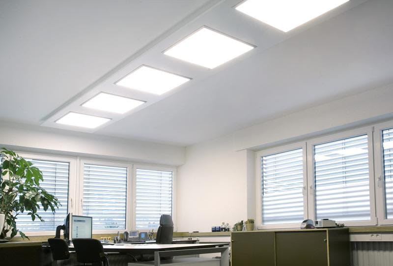 Chiếu sáng không gian văn phòng với tấm trần panel led
