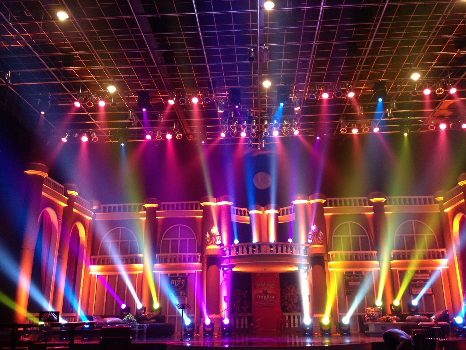 hệ thống đèn pha led