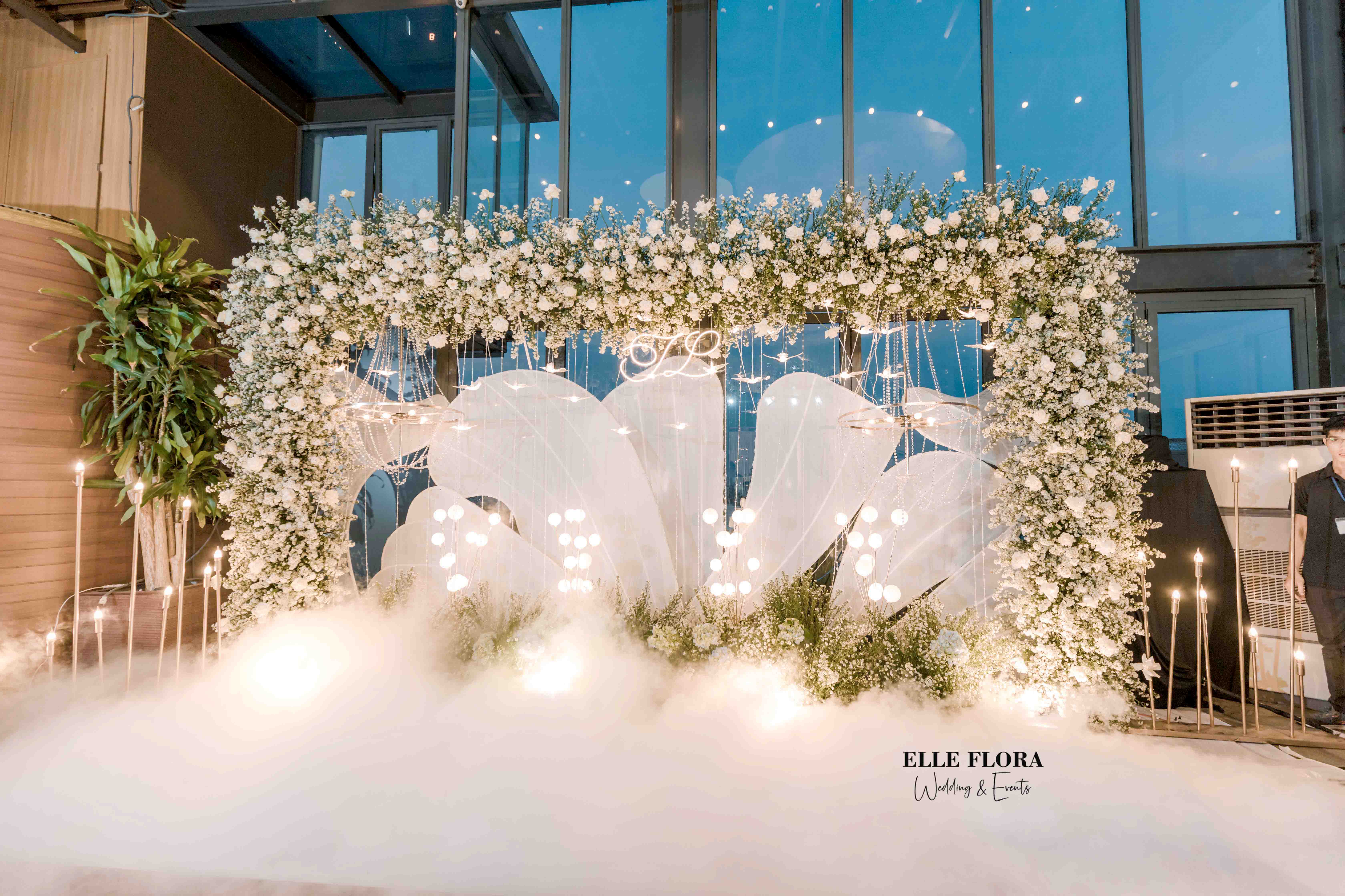 Top Các Địa Điểm Ấn Tượng Để Tổ Chức Tiệc Cưới Ngoài Trời Tại Sài Gòn Không Thể Bỏ Qua