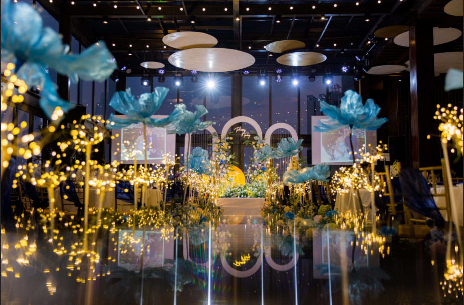 Dịch Vụ Trang Trí Nhà Hàng