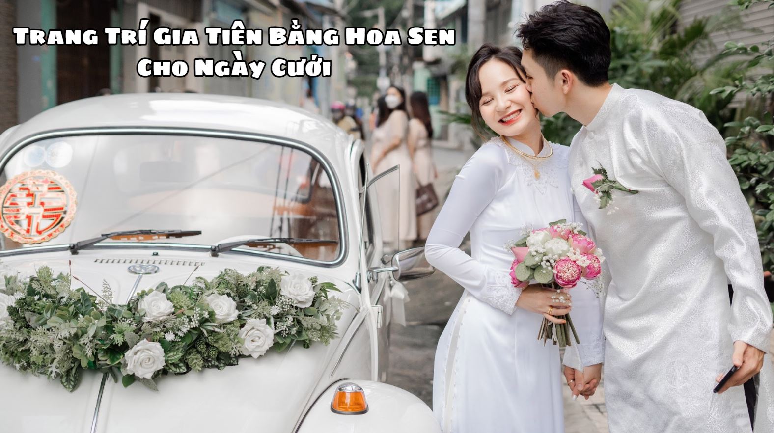 Trang Trí Gia Tiên Bằng Hoa Sen Cho Ngày Cưới Bạn Nên Biết