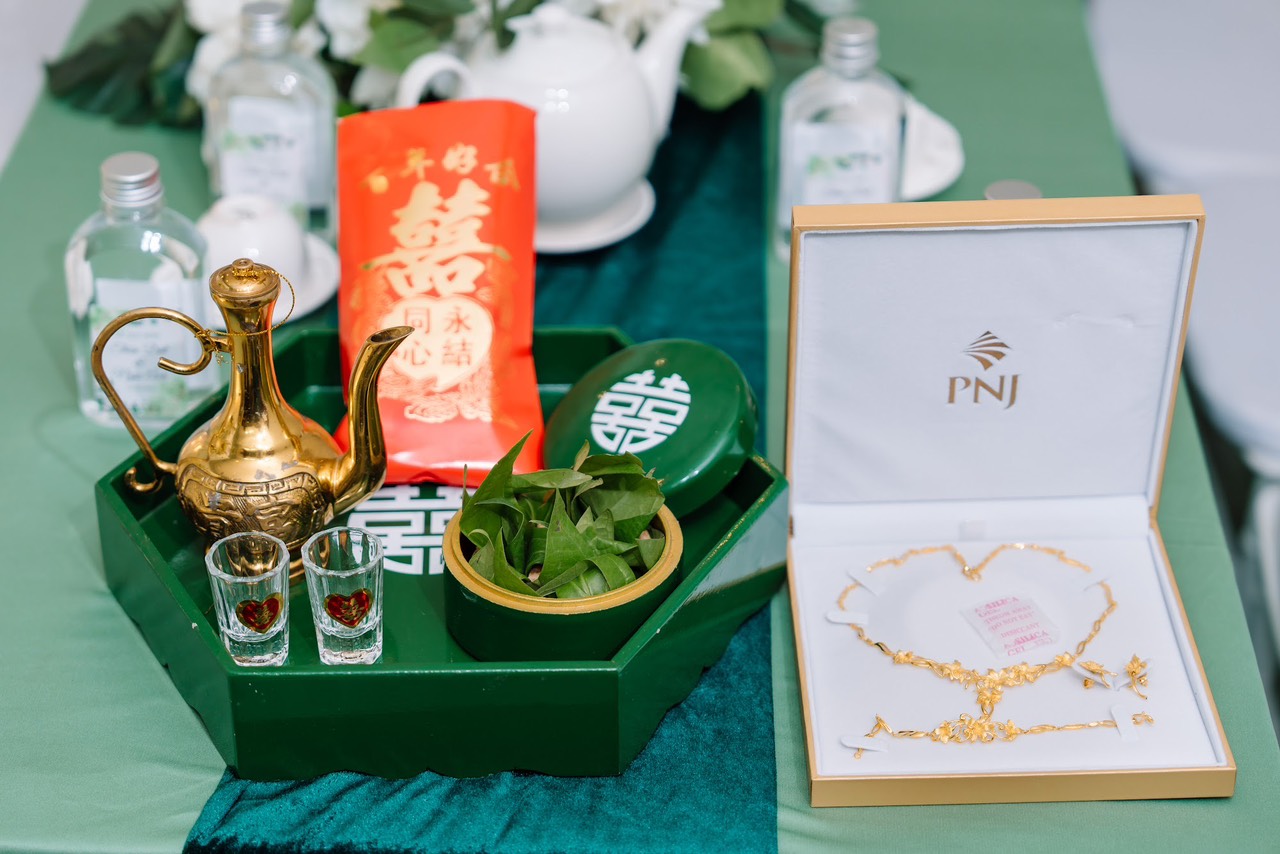 Khay Rượu Xin Dâu