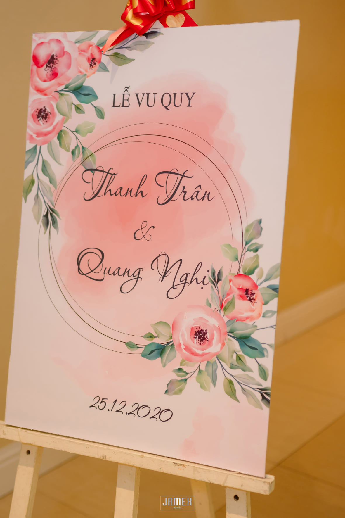  Bảng lễ trang trí gia tiên cơ bản tone hồng