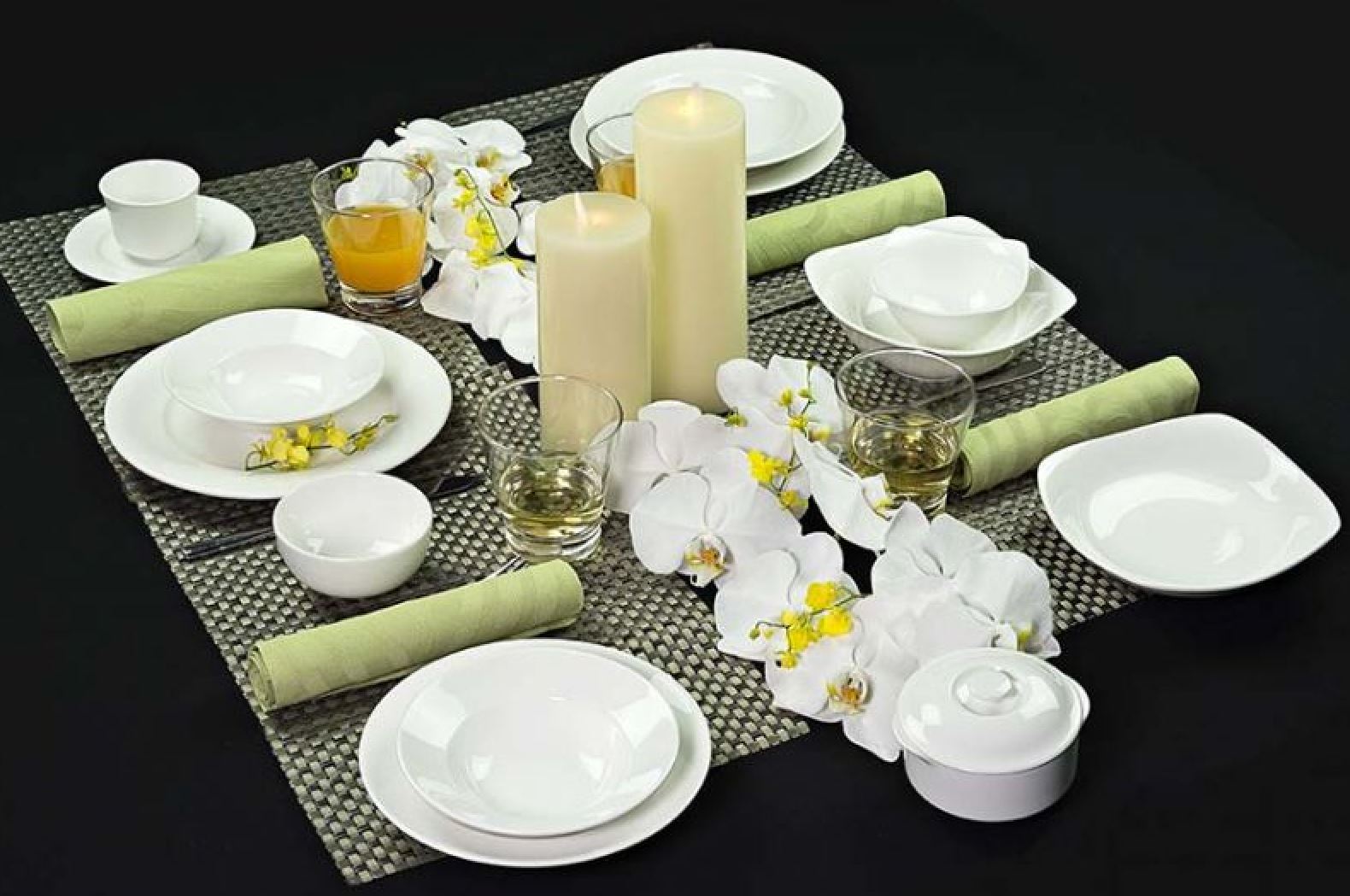 Trang trí bàn ăn nhà hàng đẹp