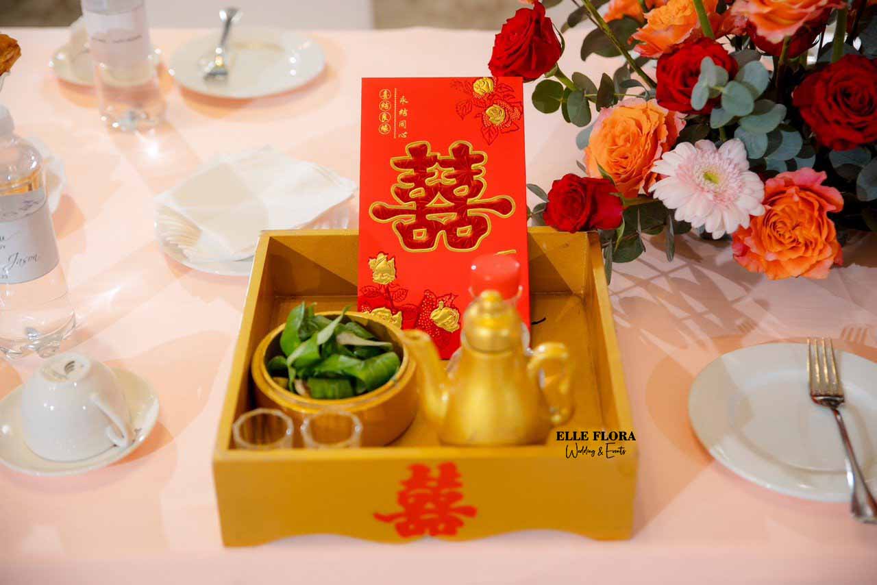 Khay rượu xin dâu