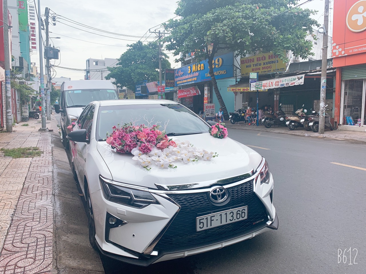 thuê xe hoa camry