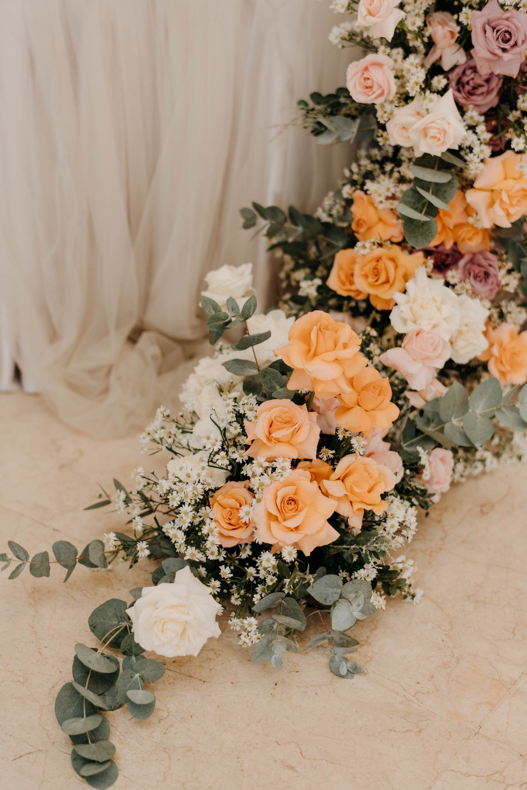 BÀN GALLERY ĐÁM CƯỚI