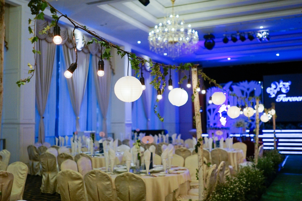 HOA THẠCH THẢO TRẮNG