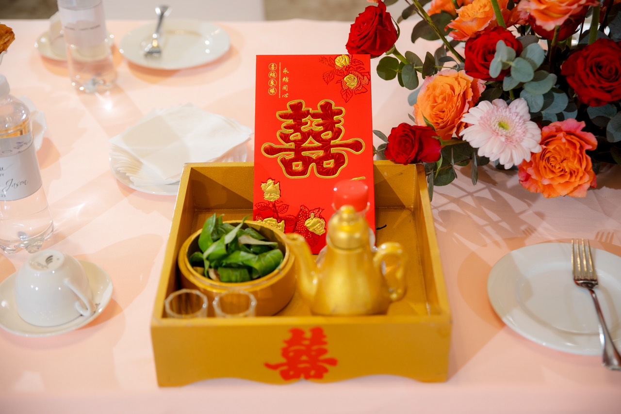 Khay rượu xin dâu