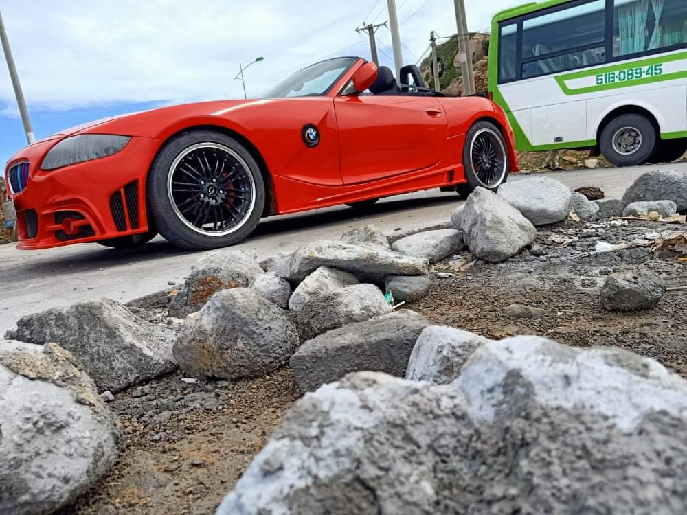 THUÊ XE HOA MUI TRẦN - BMW Z4