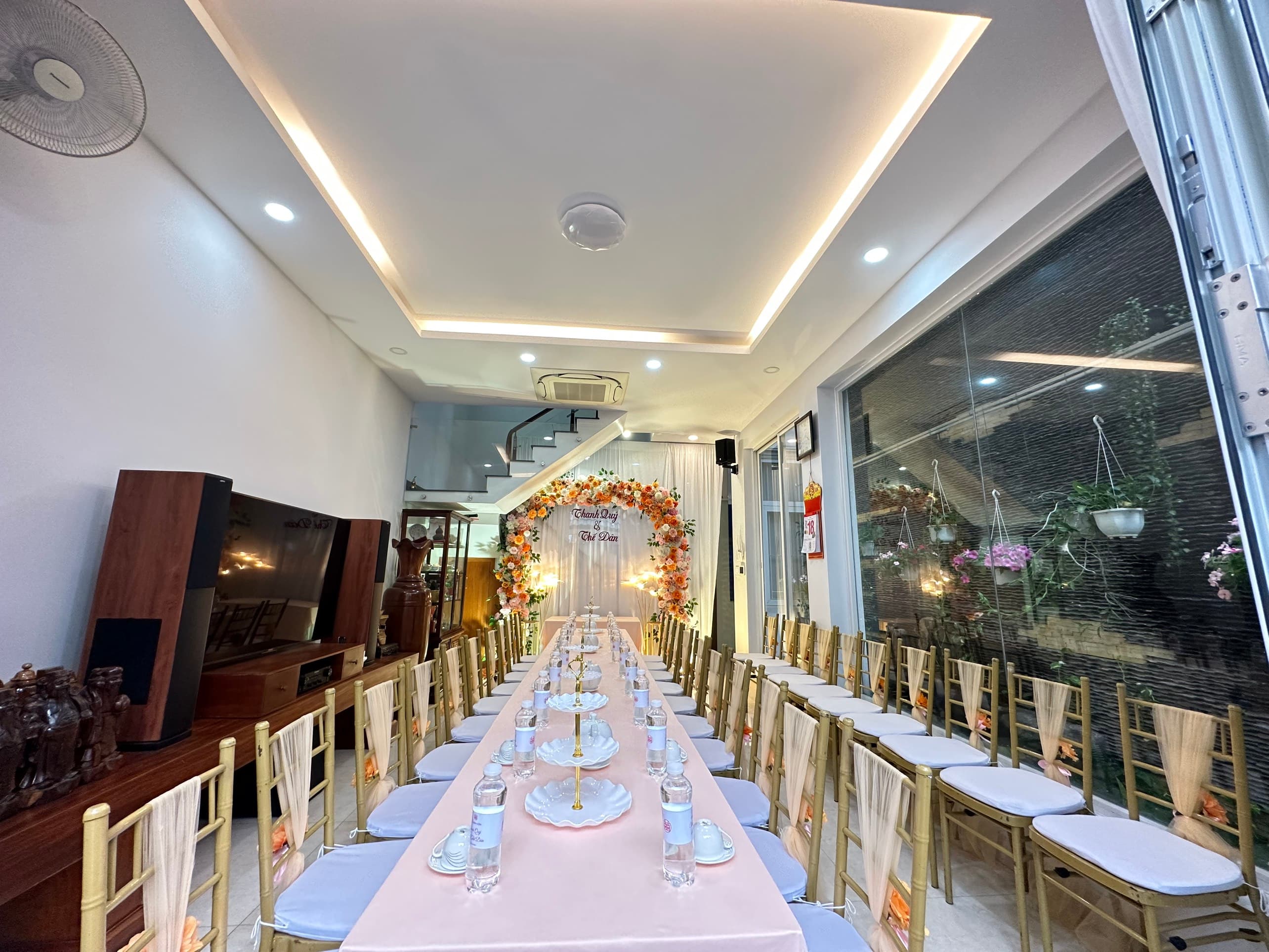 CAM NÂU CỔNG VÒM