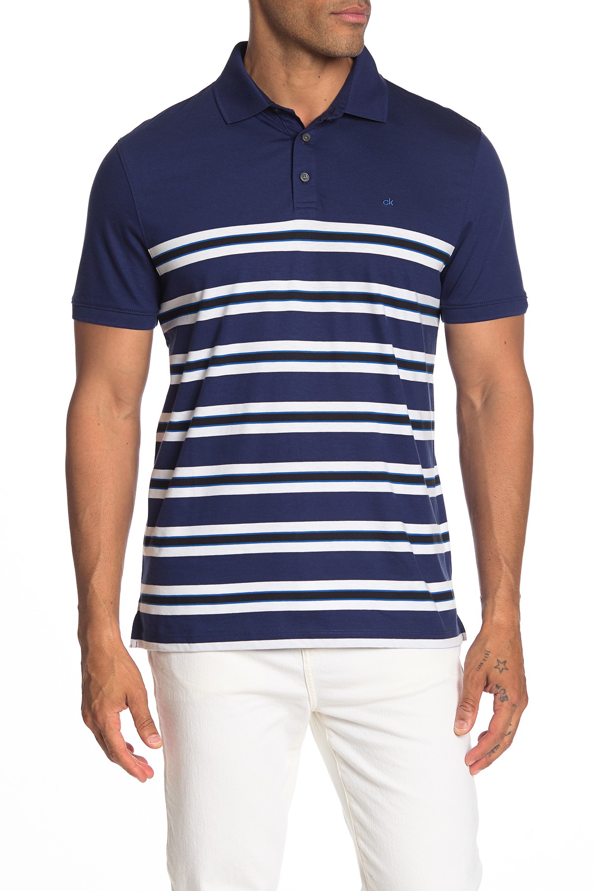 Áo thun nam calvin klein xanh phối sọc ngang dưới trắng